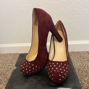 Size 12 Studded Pump